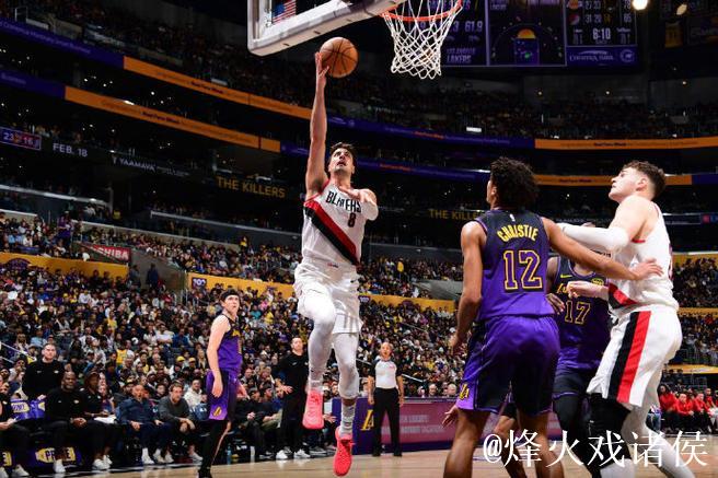 詹姆斯狂砍38分克里斯蒂添28分 湖人战胜开拓者